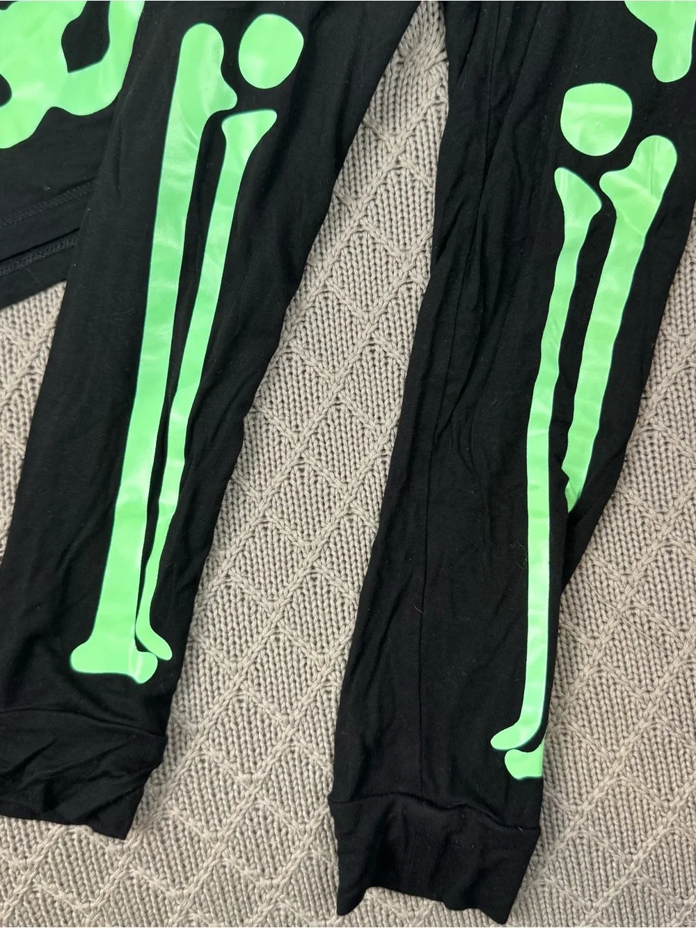 George Hats Kids Black Glow-In-The-Dark Skeleton Halloween Pajamas - 6T